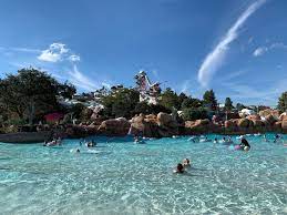 Blizzard Beach Vs Typhoon Lagoon Disney World Water Parks Mouse Hacking