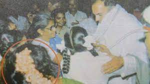 Rajiv gandhi, indian politician and government official who rose to become the leader of the congress (i) party (a faction of the indian national congress after rajiv's death, his widow, sonia gandhi , took over the leadership of the congress party (the i designation was formally dropped in 1996). Rajiv Gandhi Killers Cannot Be Released Centre Tells Supreme Court India News