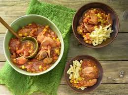 Wurstchengulasch Mit Spatzle Rezept Rezepte Wurstchengulasch Essen