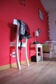 Check spelling or type a new query. Chaise Coupee En Deux Pour Un Chevalet Et Une Petite Table De Nuit Deco Maison Pas Cher Table De Chevet Originale Customiser Table De Nuit