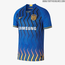 The changes in inter milan home jersey have been dramatic where the modern kits have been made lighter and durable. Camiseta De Local Del Inter Milan 2021
