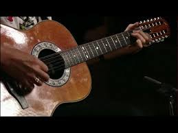 Queen Brian May 12 String Acoustic Guitar Performance From A Night At The Opera 30th Youtube