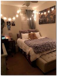 35 Simple Ideas On Creating A Stunning Boho Bedroom Style Bohobedroomstyle Stunningbohobedroom Simp In 2020 College Bedroom Decor Dorm Room Decor Small Room Bedroom