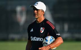 Los dos jugadores que Escudero dejó afuera del banco de River ante Independiente Rivadavia: uno es por lesión