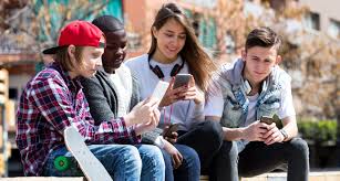 Hq trivia is a quiz game where contestants around the world compete for real cash prizes. What Parents Should Know About The Hq Trivia Game Show Learning Liftoff