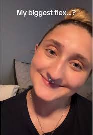 Angela Entrekin's Instagram, Twitter & Facebook