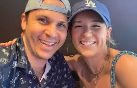 Honored to play guitar