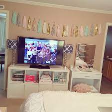 63 Cool Bedroom Decor Ideas For Girls Teenage 37 Romanticbedrooms College Apartment Decor College Apartment Diy Organization Bedroom