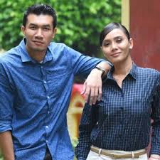 Ungku ismail aziz is an actor, zodiac sign: Biodata Ungku Ismail Sebagai Teman Lelaki Upahan Encikshino Com