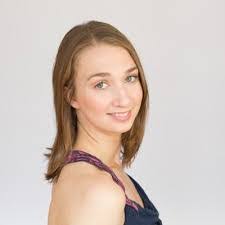 Alice Lunde's Instagram, Twitter & Facebook