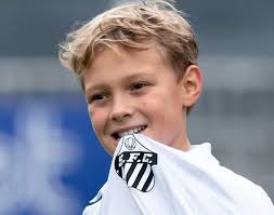 Filho de Neymar revela desejo de ver o pai se aposentar no Santos