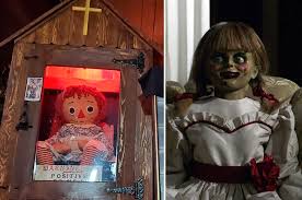 The film was inspired by a story of a doll named annabelle told by ed and lorraine warren. How China Accidentally Convinced The World That The Haunted Anabelle Doll Escaped Her Museum Entertainment Rojak Daily