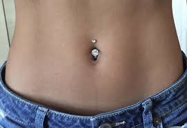 Belly Button Piercing 3 In 2020 Belly Button Piercing Jewelry Cool Ear Piercings Belly Piercing Jewelry