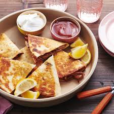 Cheesy Ground Beef Quesadillas Recipe The Mom 100 Recipe In 2020 Pulled Pork Quesadilla Slow Cooked Pork Recipes