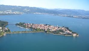 اين تقع مدينة لينداو الالمانية وماذا تحوي من انشطة سياحية ام القرى