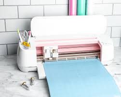 Here you will find 100+ cricut project tutorials, cricut machine information, tips, free svg files and content 1. What Is A Cricut Machine And What Can It Do Sarah Maker