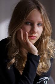 Sharon Sigler's Instagram, Twitter & Facebook