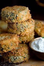 Potato Salmon And Spinach Patties With Garlicky Dill Cream Recipe Recipe Food Recipes Salmon Recipes