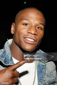 36 Photos & High Res Pictures