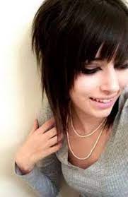 Emo Schichten Mit Schichten Schichten Kurzhaarschnitte Haarschnitt Haarschnitt Kurz