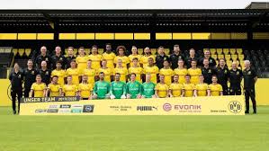 Dortmund, commonly known as borussia dortmund boˈʁʊsi̯aː ˈdɔɐ̯tmʊnt, bvb, or simply dortmund, is a german professional sports club based in dortmund. Evonik Reduziert Beteiligung An Borussia Dortmund W V