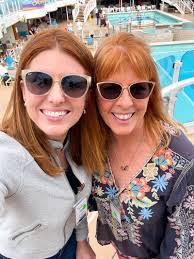 Jamie Mcadams's Instagram, Twitter & Facebook