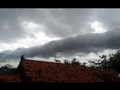 Tapi kali ini admin tidak akan. Viral Video Gunung Rowo Bergoyang Sepasang Remaja Terekam Kamera Sedang Begituan Di Tempat Umum Joglosemar News