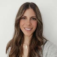 Paula Oswald's Instagram, Twitter & Facebook