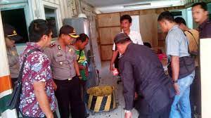 Kelompok studi lingkungan teknik lingkungan undip. Kantor Pt Mandiri Karya Makmur Diserang Massa Tribunnews Com Mobile