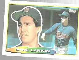 1988 Topps Big Gene Larkin 264 Minnesota Twins MLB Baseball Card Vintage