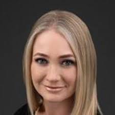 Stacey Pickering's Instagram, Twitter & Facebook