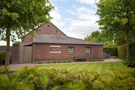Im frühjahr konzentriert sich der gärtner bei der gartenpflege ganz darauf, den garten aus seinem winterschlaf zu erwecken. Kontakt Mit Ferienwohnung Und Camping T Heike Lottum