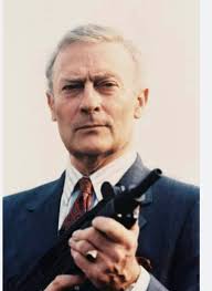 Remember the TV show Callan staring Edward Woodward as the title character  and Russel Hunter as the informant called 'Lonely'? I used to love that  show as a kid.