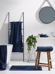 Warm, welcoming and earthy, a tuscan bathroom becomes a place where you are able to relax at the end of the day. 6 Easy Rental Bathroom Decorating Ideas Realestate Com Au