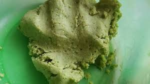 Anda pernah makan snek hijau yang perisa kacang peas ? Resepi Biskut Kacang Hijau Green Peas Cookies Recipe