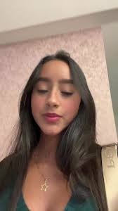 Stylish Outfit Showcase: Fashion Inspiration at Home