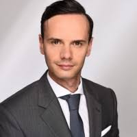 60+ perfiles de «Romeo Dr.»