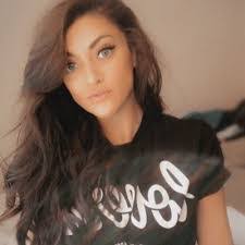 Rachel Rinaldi's Instagram, Twitter & Facebook