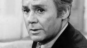 The Secret Gay Life & Horrific Car Accident of Actor Van Johnson: 16 Years  After His Tragic Death