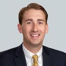 Blake Scinta Joins CBRE as First Vice President in Louisville, Kentucky