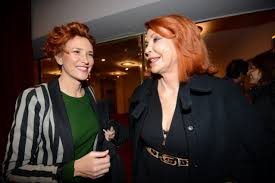 Nata a roma all'interno di una famiglia con ascendenze nobiliari, è originaria di melito porto salvo e reggio calabria per parte di madre, come sappiamo. L Addio Di Lucrezia Lante Della Rovere Alla Madre Marina Ripa Di Meana Sara Sempre Un Esempio Notizie Interessanti