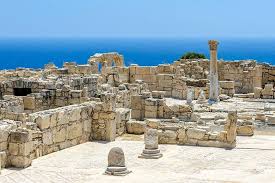 This is a unesco world heritage site, and some of the underground tombs. Busausflug Nach Paphos Und Kourion Von Ayia Napa 2021