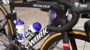 Remco evenepoel has abandoned the giro d'italia 2021 after stage 17. Remco Evenepoel S Specialized Tarmac Sl7 At The Giro Youtube