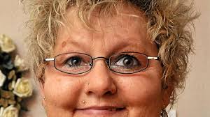 Krähen wollten Nymphensittich Henry töten