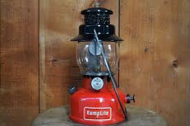 The fuel container at the base of the lamp is pressurized by means of a hand pump. Used Works 50s Kamplite Lrl21a Lantern G0568 Lodge Heavy Duty Outdoor Equipment Store