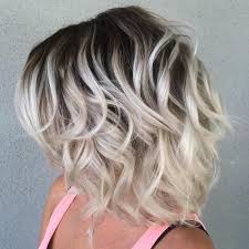 The short shaggy hair cut makes it even cuter! 40 Hair Solor Ideas With White And Platinum Blonde Hair