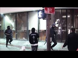 The Difference Between Antifa And Black Bloc Protesters Los Angeles Times Youtube