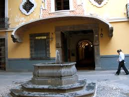 Estado libre y soberano de puebla), is one of the 32 states which comprise the federal entities of mexico. Mexiko Hotel Colonial De Puebla Puebla Diamir Erlebnisreisen Statt Traumen Selbst Erleben