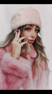 Cameron Pink Outfit Art