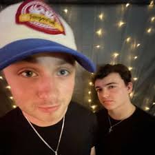 Andrew Skouse (@andrew_skouse)